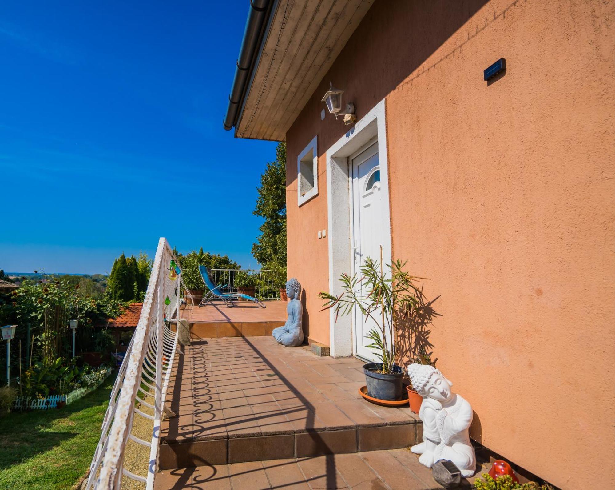 Katica Vendeghaz Appartement Siófok Buitenkant foto